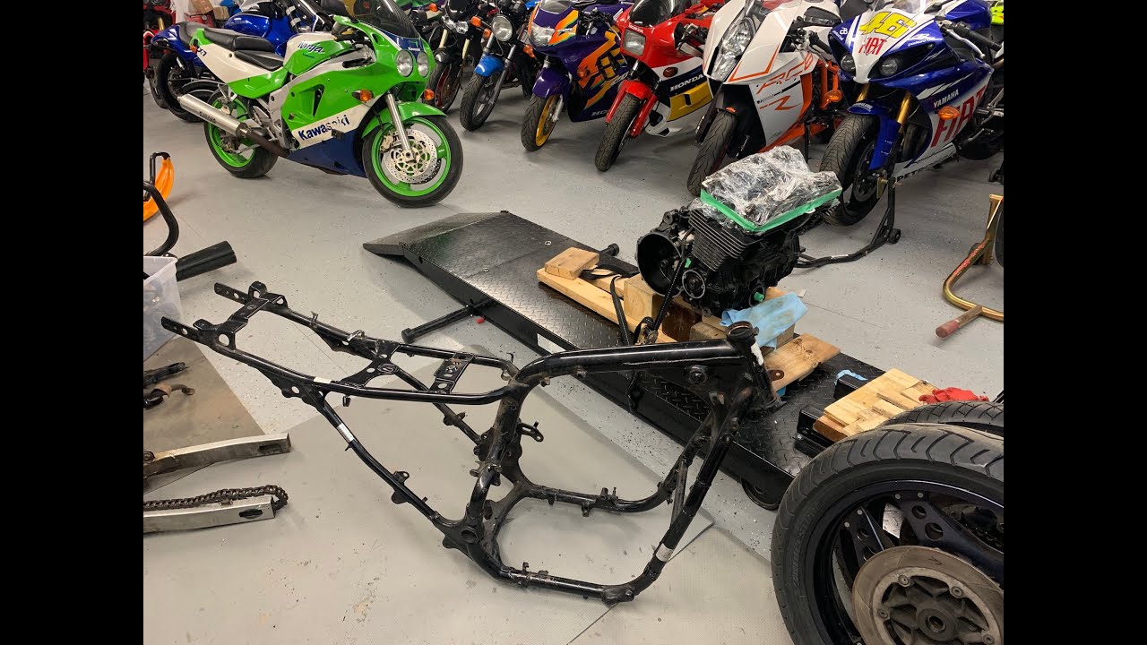 1984 CBX750 Restoration Disassembly part 2 - Engine Out & Bare Frame