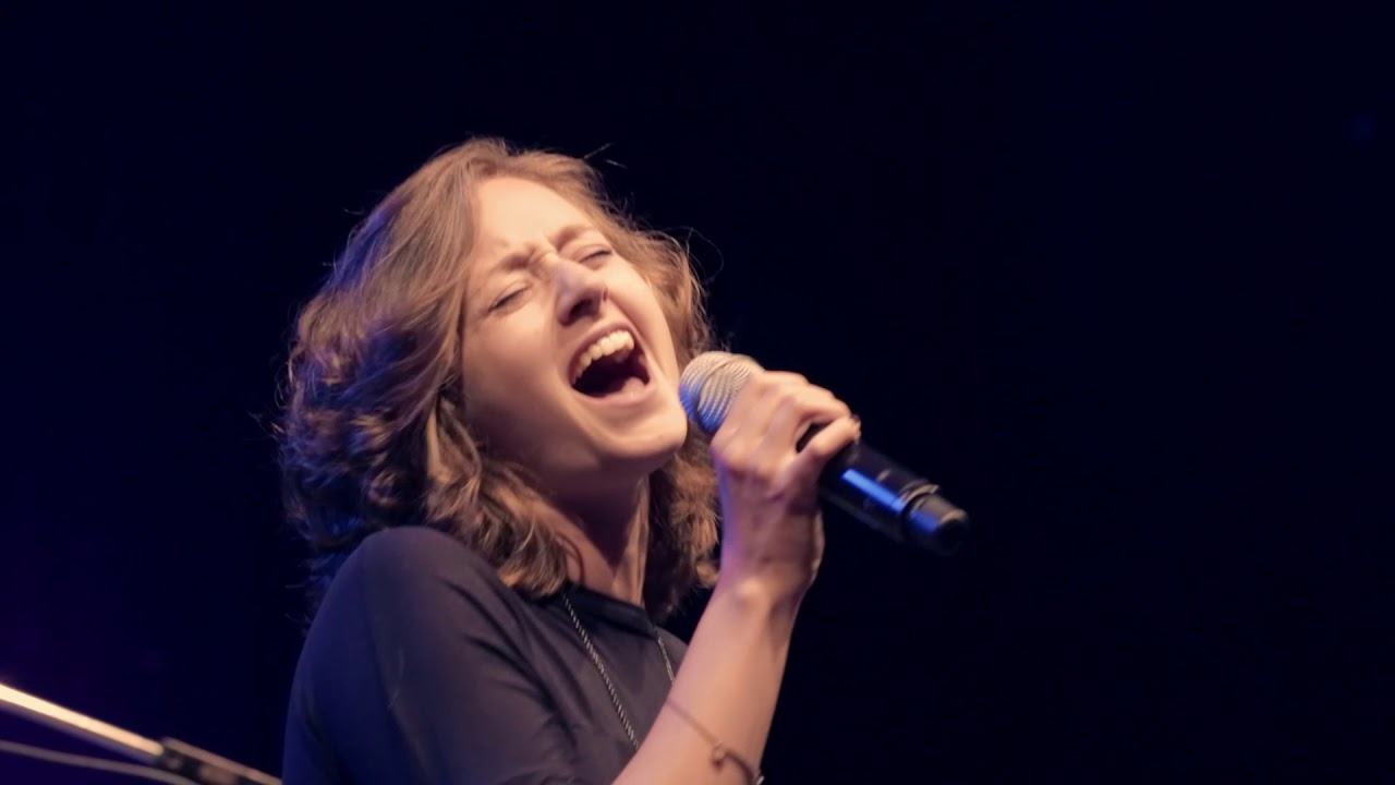 Laura Saleh & Tramp Cats Big Band - It's Love