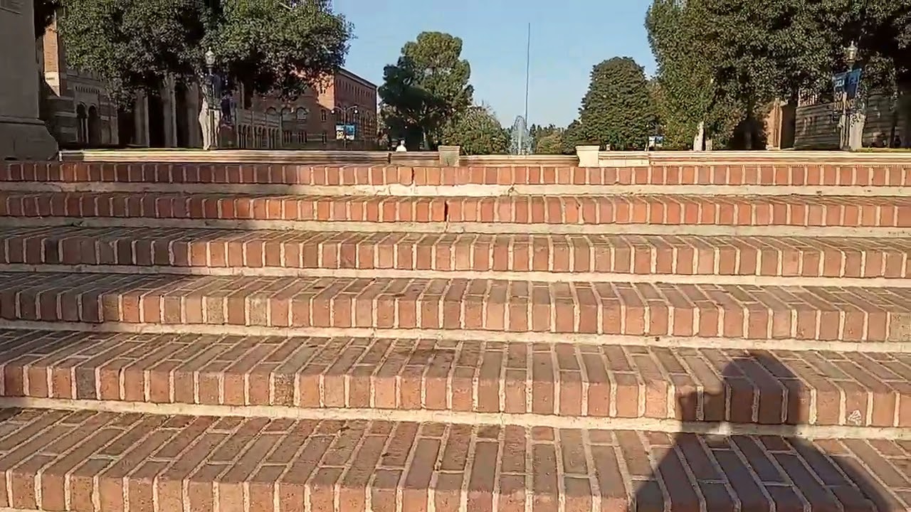 CAMPUS TOUR UCLA JULY 2022