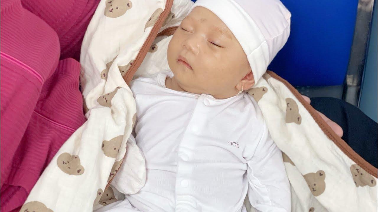 Phô Mai tái khám sau sinh một tháng