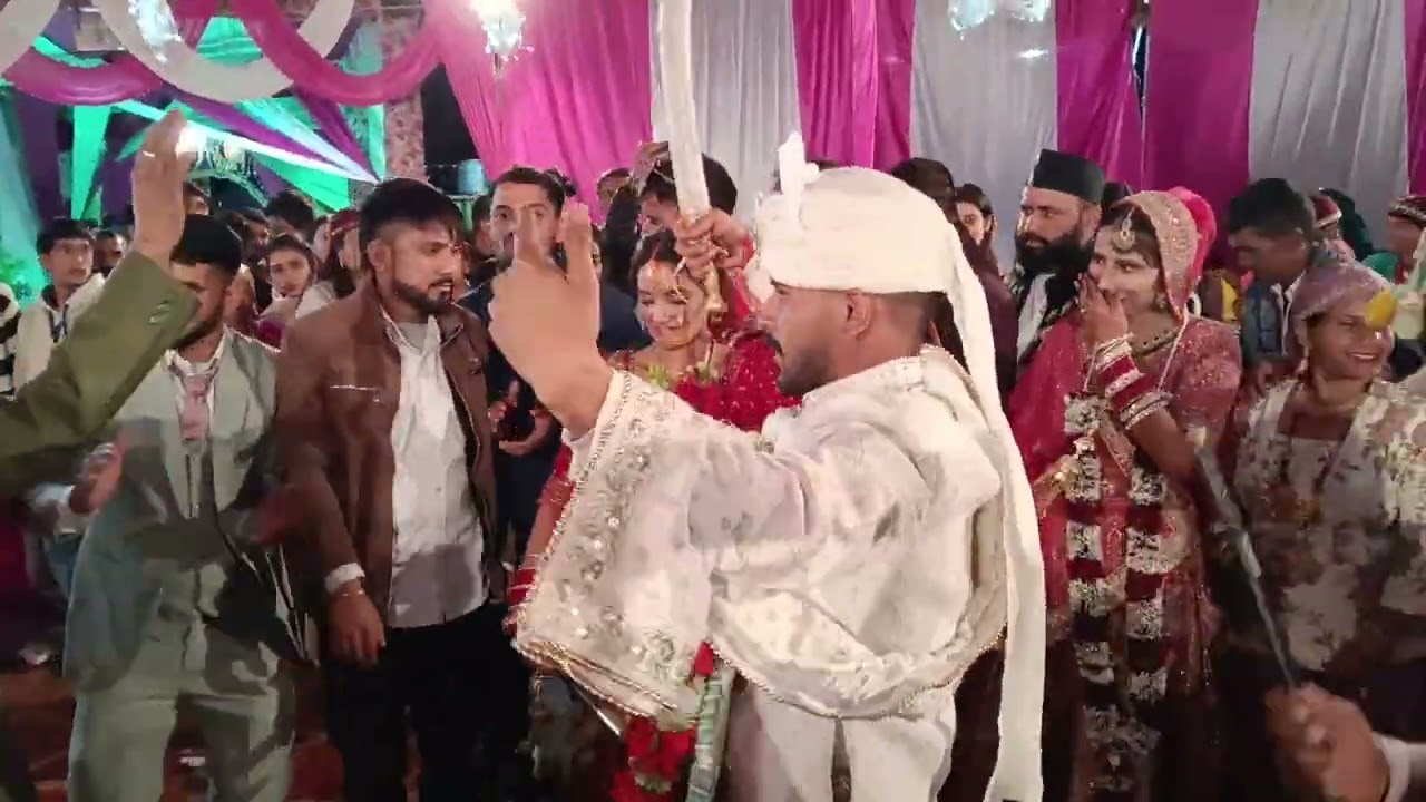 ग्राम चडोगी सचिन कि शादी #dance #wedding #viralvideo 