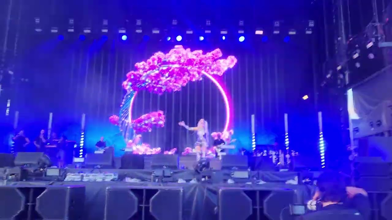 Christina Aguilera - Beautiful & Fighter @ Summer Sonic 2024 Osaka - Aug 17, 2024