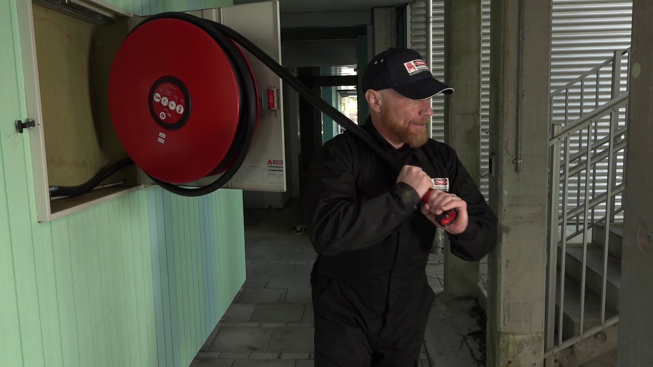Teknisk Industrivern AS |  How to use a fire hose