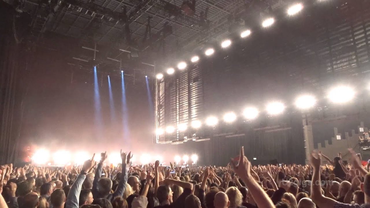 U2 Dublin Zooropa / Where The Streets Have No Name 2015-11-28 - U2gigs.com