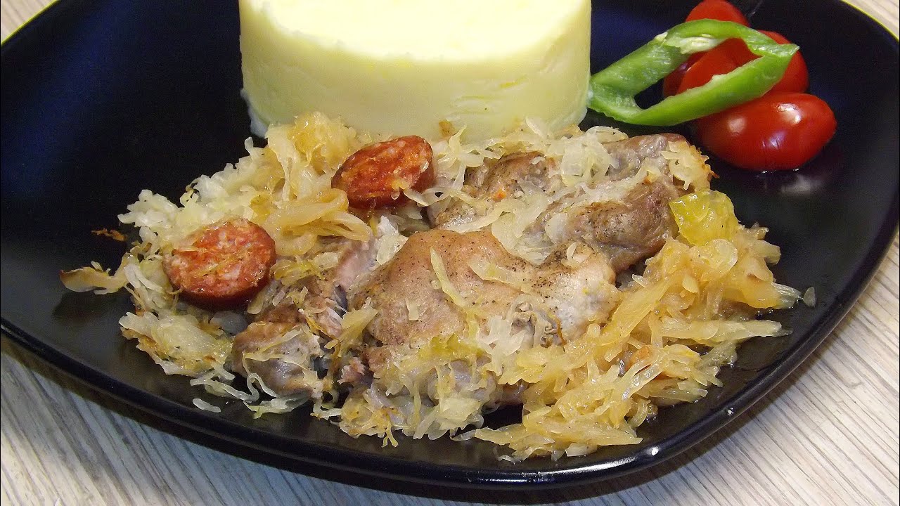 Savanyú káposztával egyben sült tarja