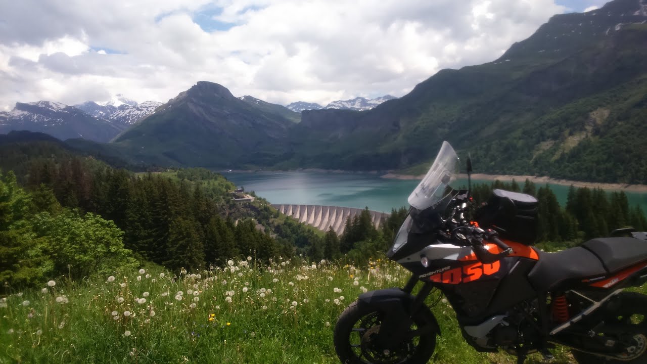Col du Cormet de Roseland et descente vers le barage en KTM 1050 Adventure