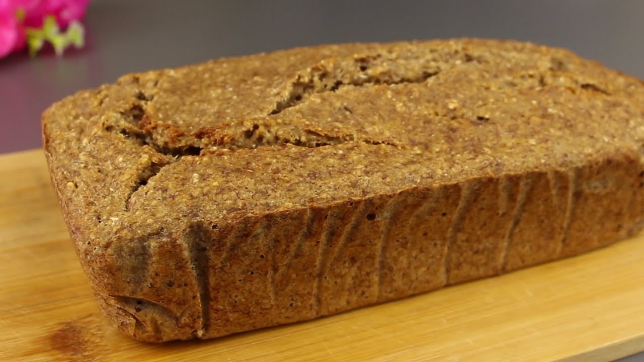 The most unusual bread I've ever eaten! Banana bread without white flour and without yeast!