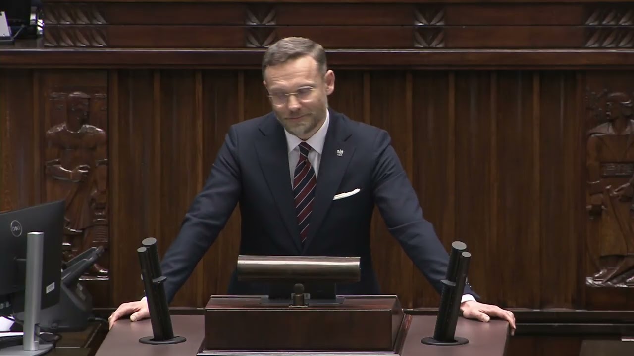 Bogucki do rządu: „Zniszczyliście Polskę w rok!” – Gorąco w Sejmie