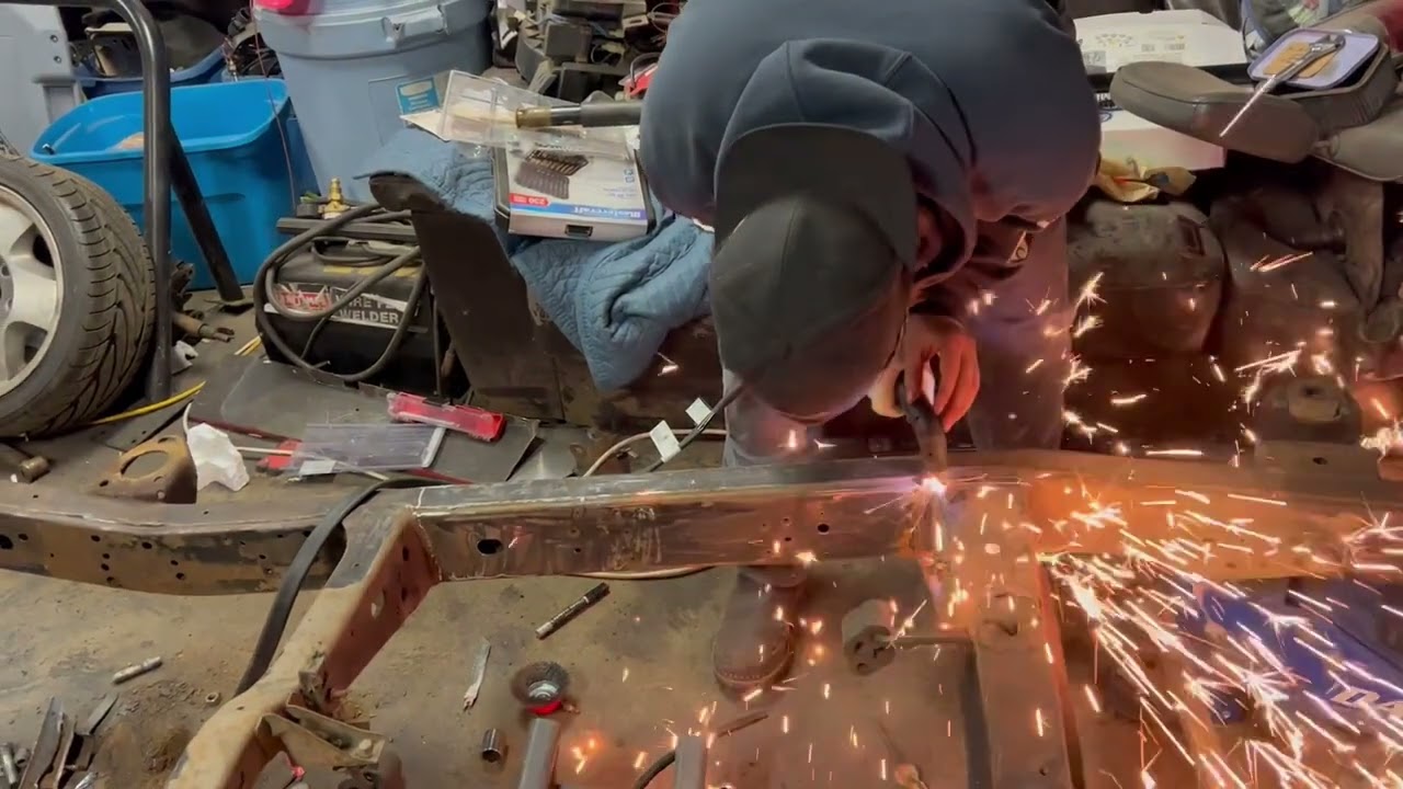 Unconventional Body Drop part 1 Mazda b2200