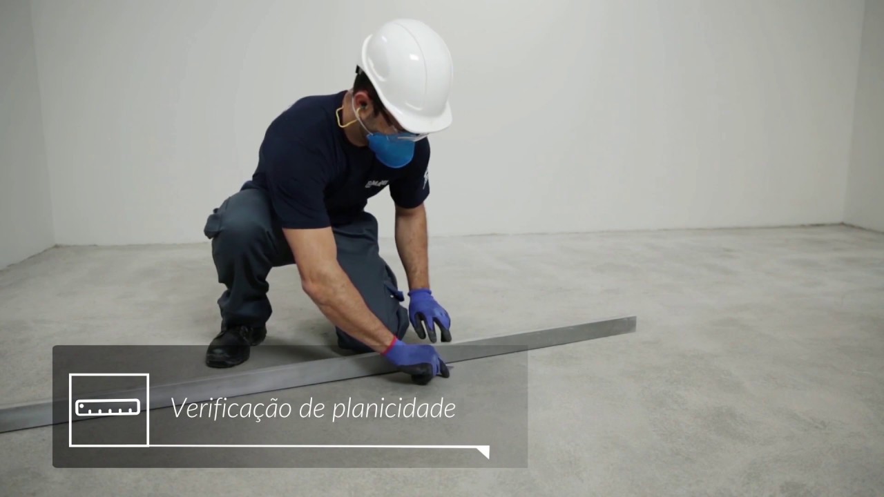 Sistema de instalação LVT com regularização de base