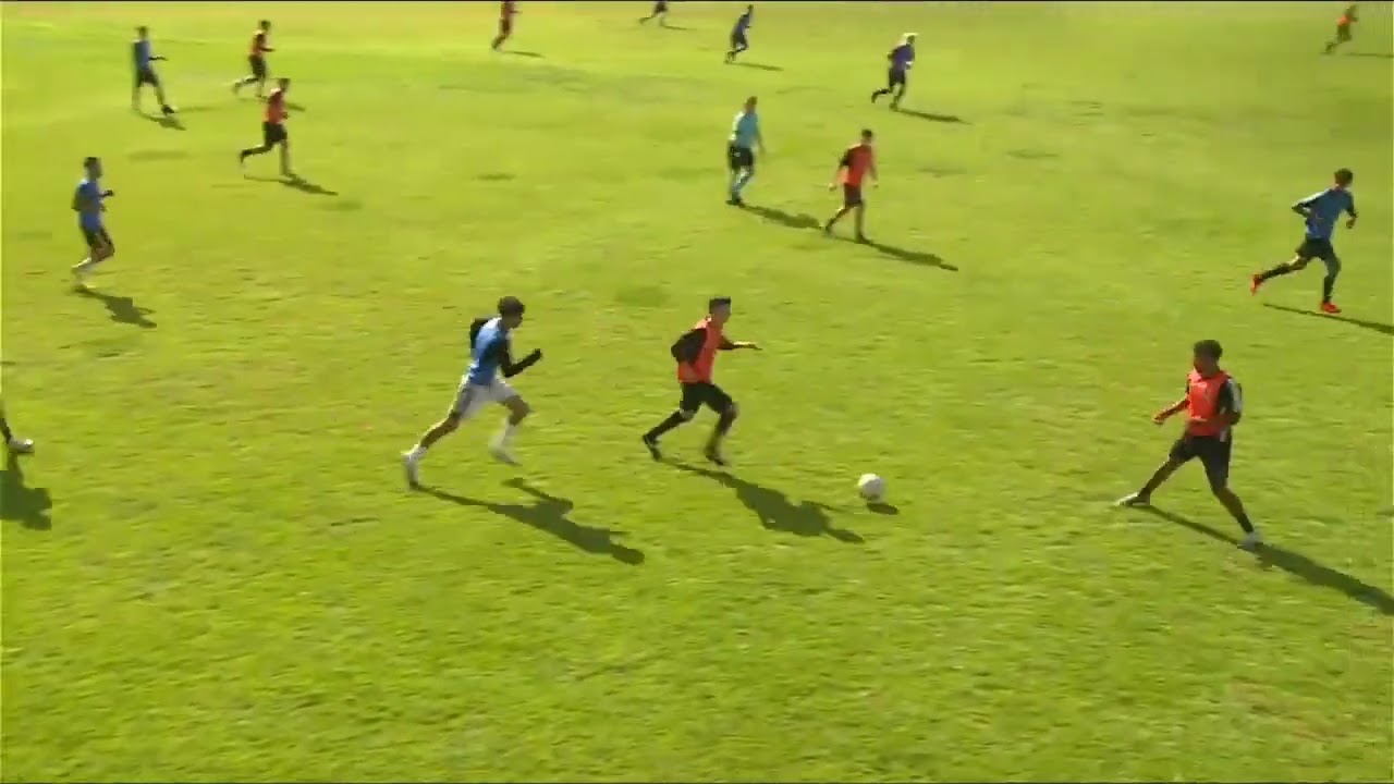 Avaliação Brusque, Associação esportiva renovicente, Curitiba PR,  Jogando como zagueiro.