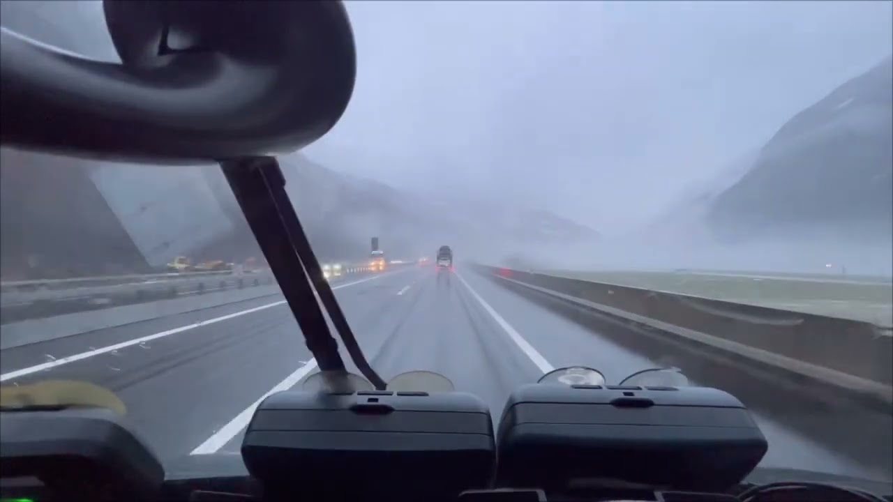Тунель 16.9 км Швейцарія