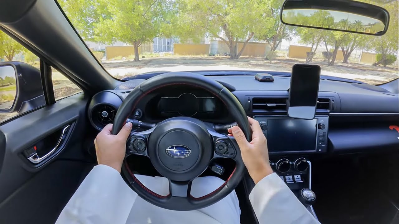 2023 سوبارو BRZ قير عادي 6 سرعات تجربة قيادة من منظور السائق POV | سيارة رياضية للأستخدام اليومي