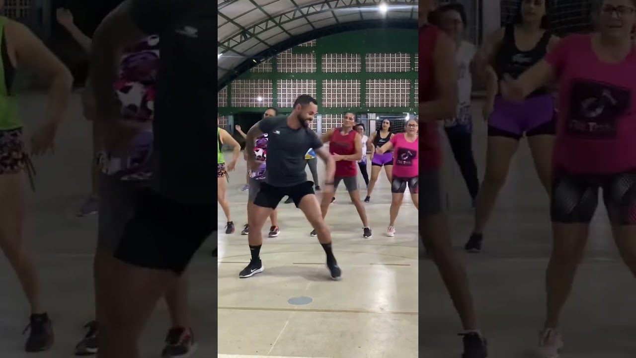 Forrozinho Luiz O Poderoso Chef&atilde;o #danca #zumba #dancinha #forr&oacute; #saojoao #junina #shortvideo