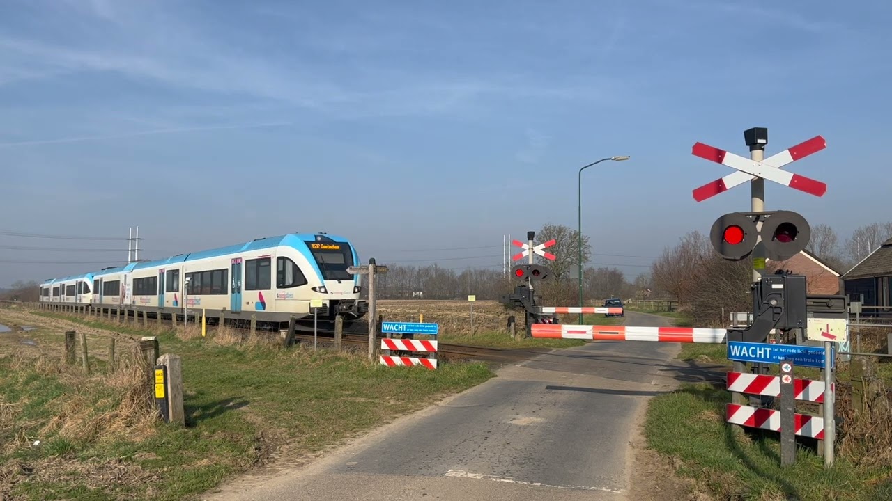 Spoorwegovergang Wehl // Dutch Railroad Crossing