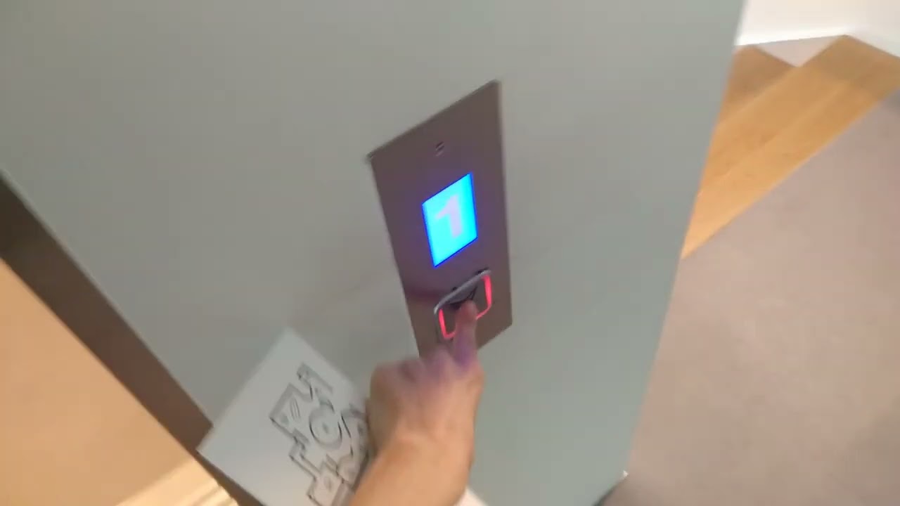 &Alpha;&sigma;&alpha;&nu;&sigma;έ&rho; &sigma;&tau;&omicron; The Ellinikon Experience Park, &sigma;&tau;&omicron; &Epsilon;&lambda;&lambda;&eta;&nu;&iota;&kappa;ό