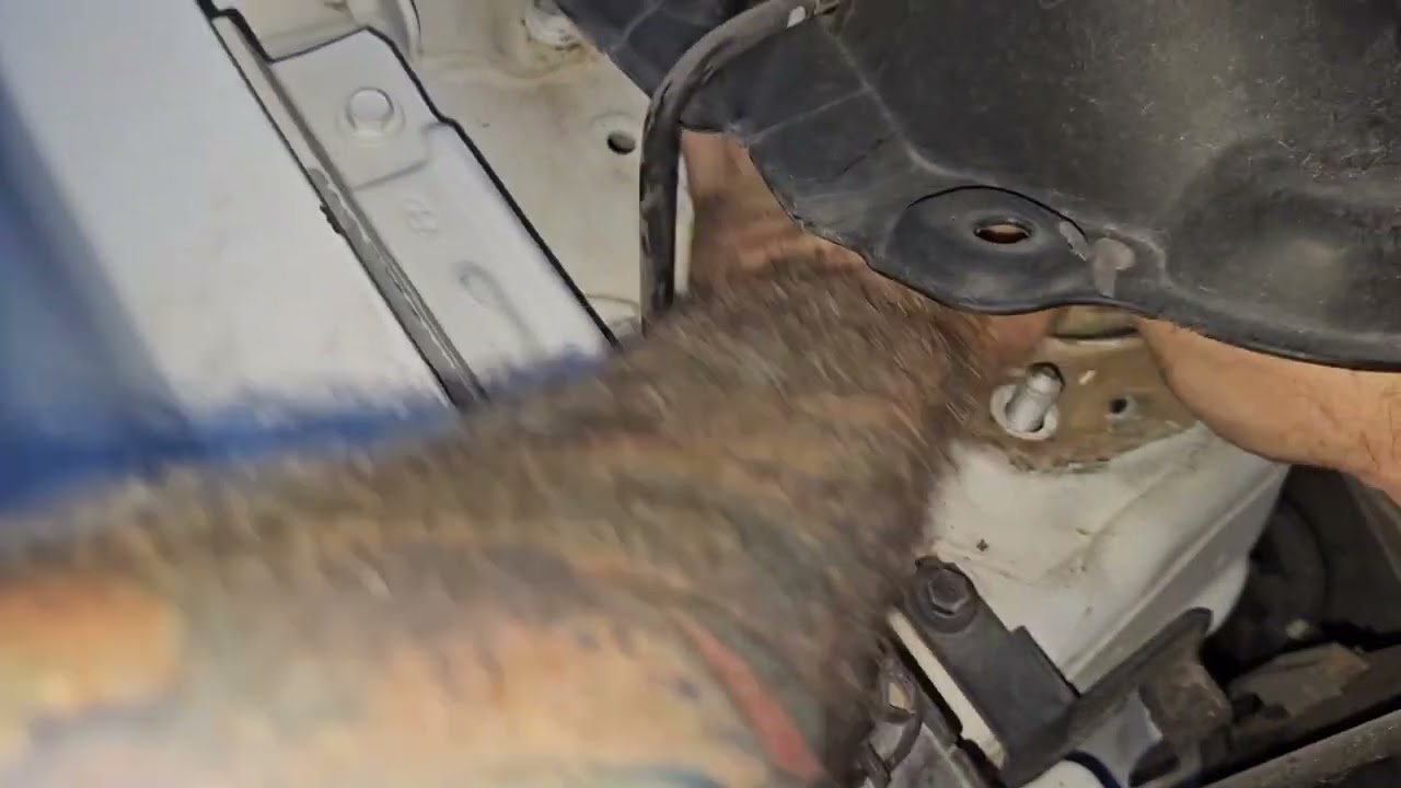 2013 Hyundai Elantra Front Struts Replacement