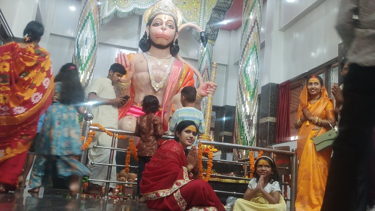 हैप्पी महाशिवरात्रि आज हम महादेव के मंदिर जा रहे है आप सभी को भी दर्सन करते है 