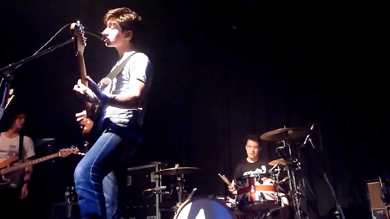 Arctic Monkeys- When The Sun Goes Down live @ The Independent , SF - Aug 12, 2011