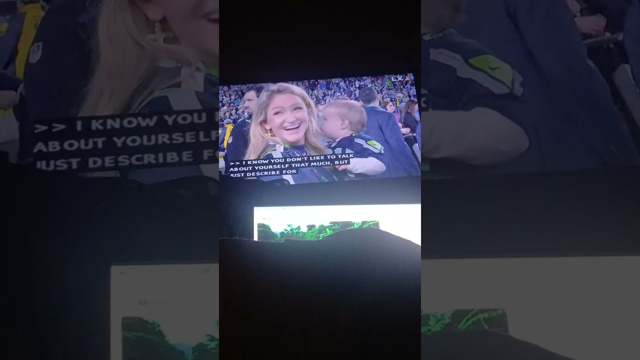 I like the Seahawks to not because they won the sooperbuil they were the first team i saw 