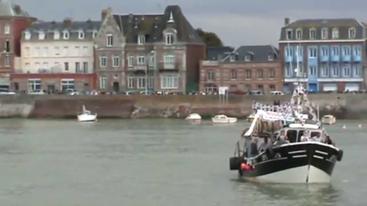 Tréport sa fête de la mer . Défilé de bateaux.Voyage 2014