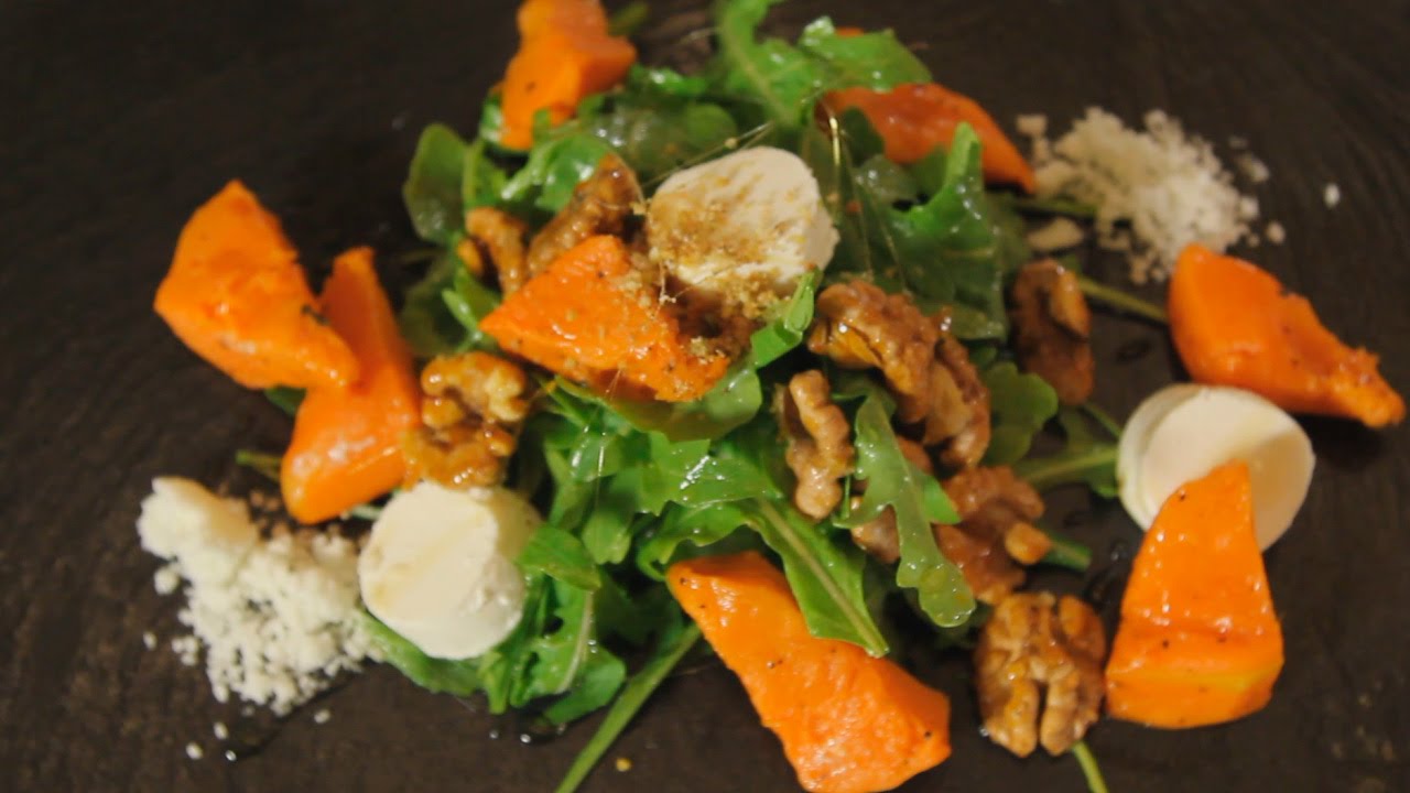 Салат из тыквы, рукколы и феты. Рецепт от шеф-повара.
