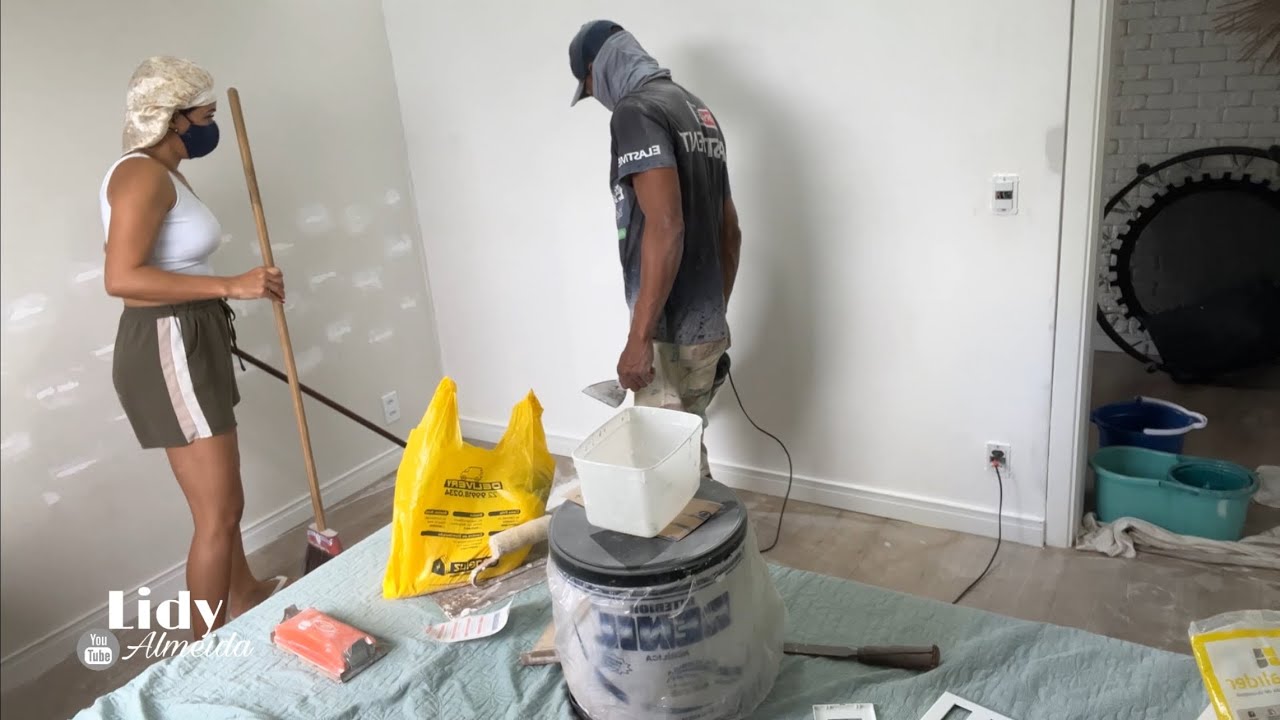 Iniciamos a mudança no quarto de visitas