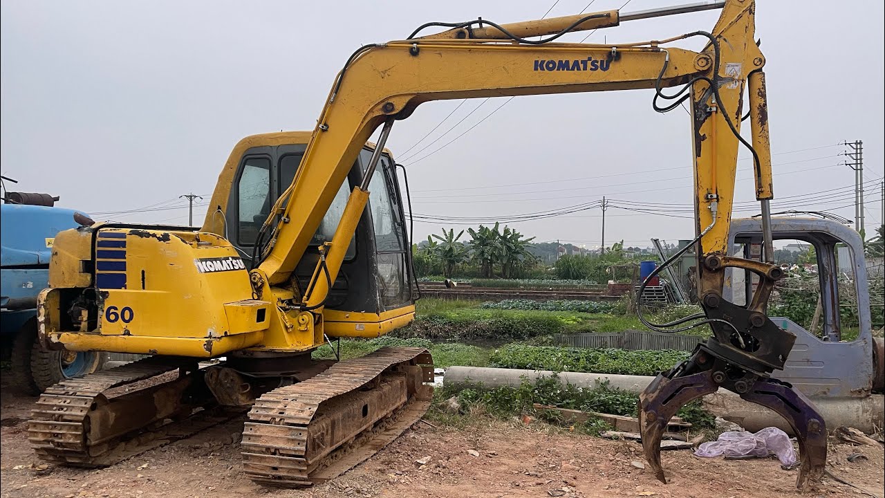 Komatsu pc60-7 , có gắp gỗ 360 , giá 195tr lh:0962224608