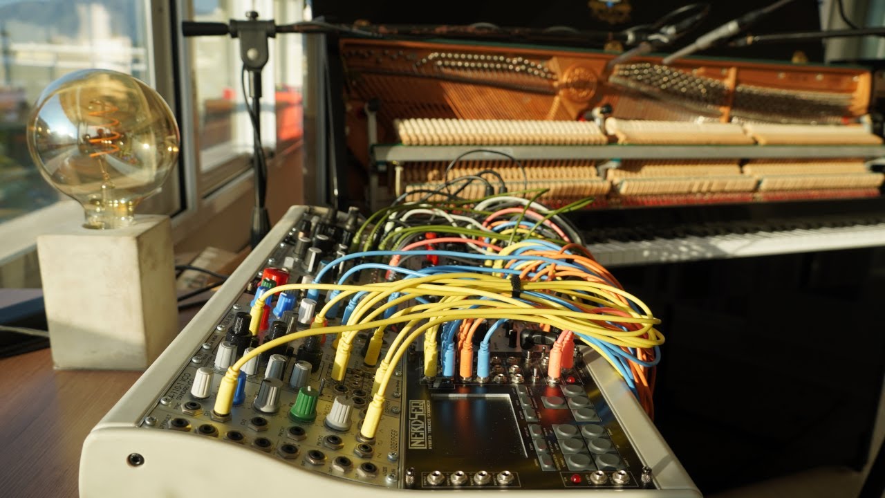 Nubes | Piano and modular synth
