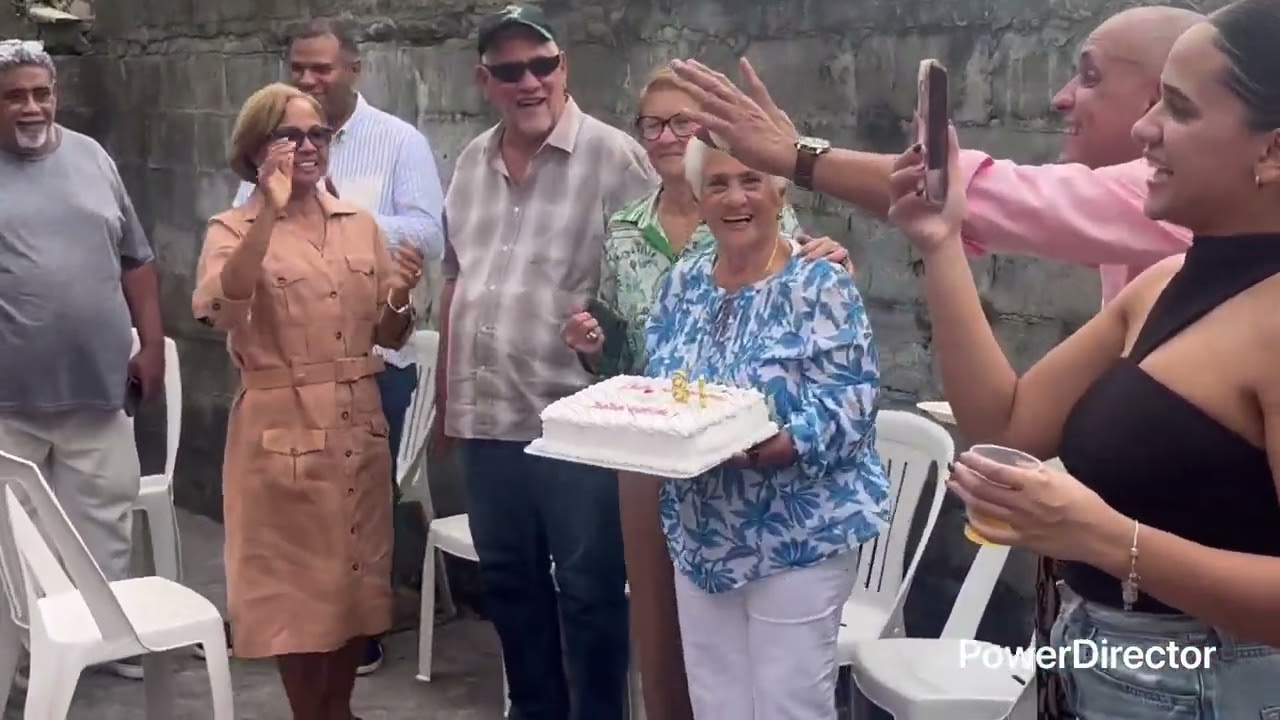 CUMPLEAÑOS DE DOÑA JUANA 