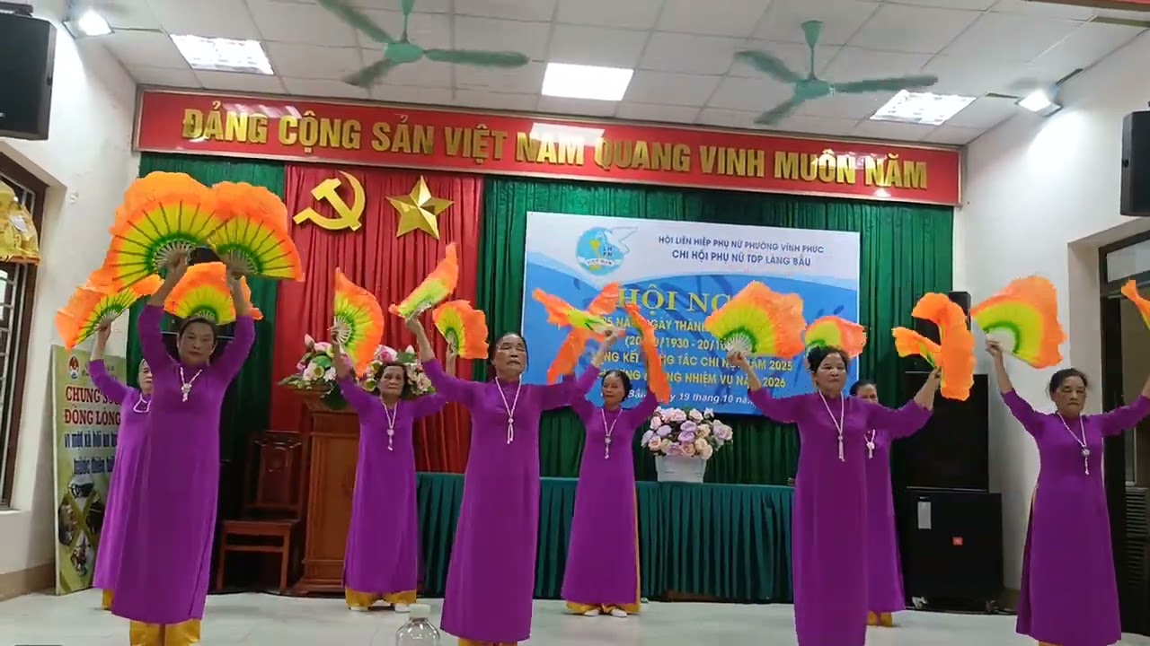 Bác Hồ một tình yêu bao la người cao tuổi Văn miếu