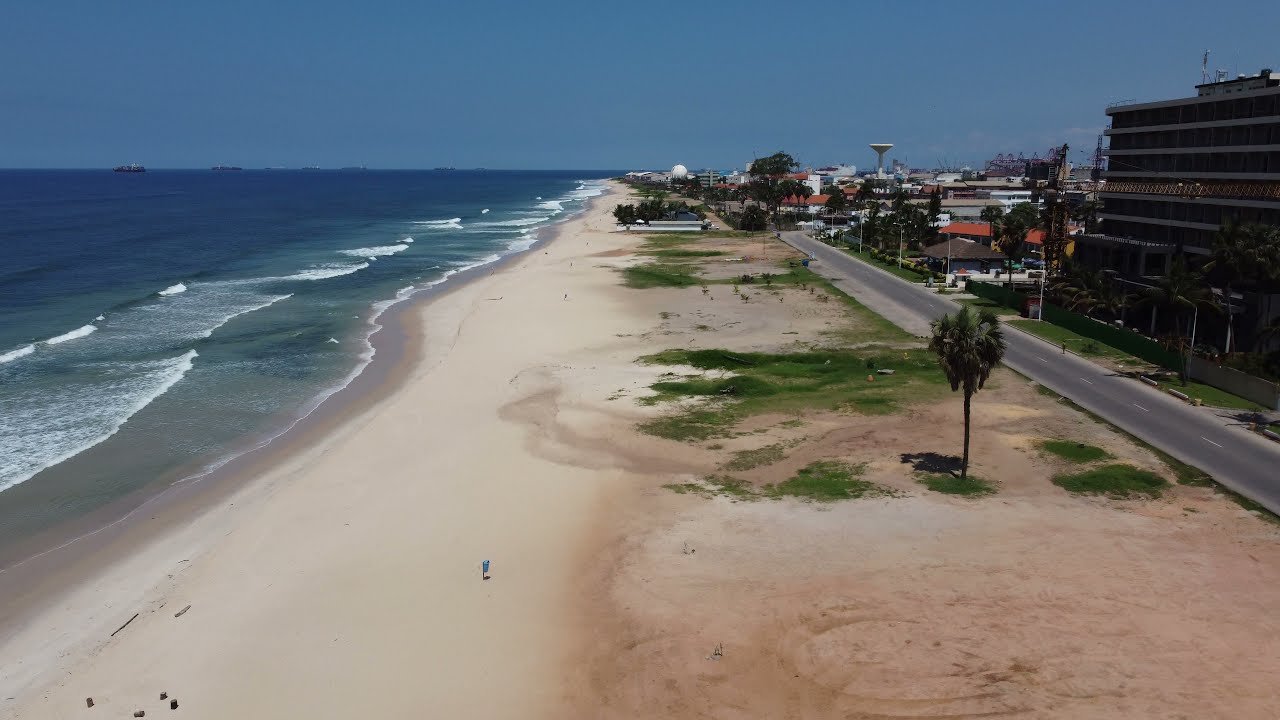 Pointe Noire: Hôtel Palm Beach; plage centre-ville; Tchikobo