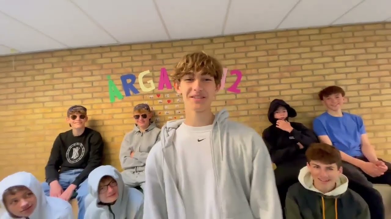 SIDSTE SKOLEDAG SANG // Højboskolen Årgang 12