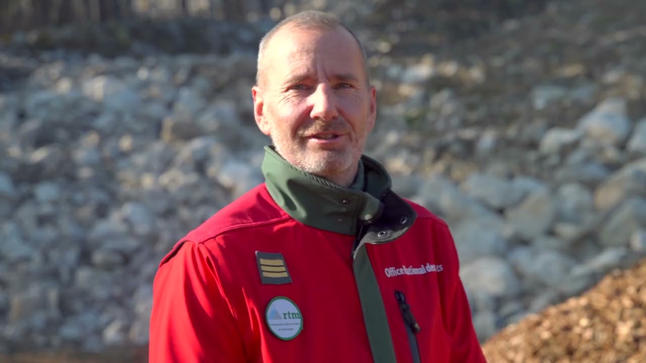 Merlon de protection contre les risques naturels à Saint-Paul-de-Varces (Isère)