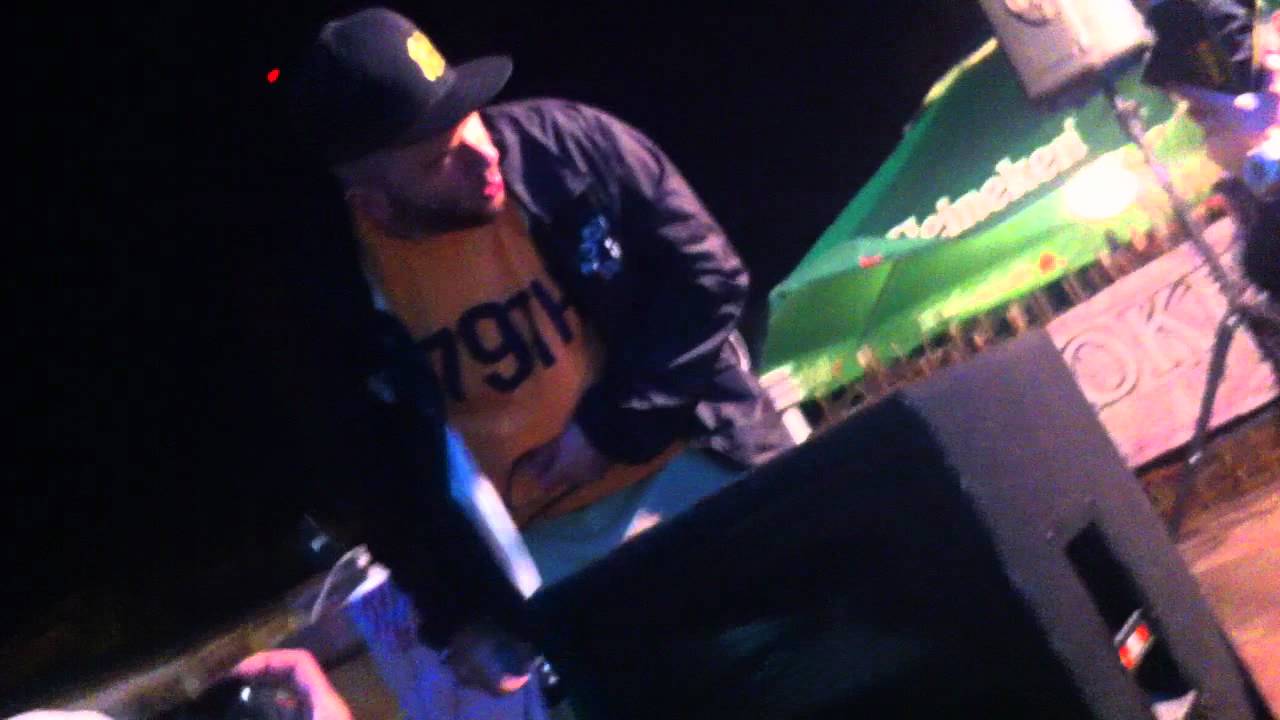 VIENIO + DJ TECHNIK - NOC KULTURY 2012 x WHATHEFUCK!? x EAST SIDE GROUP x ESCOBAR