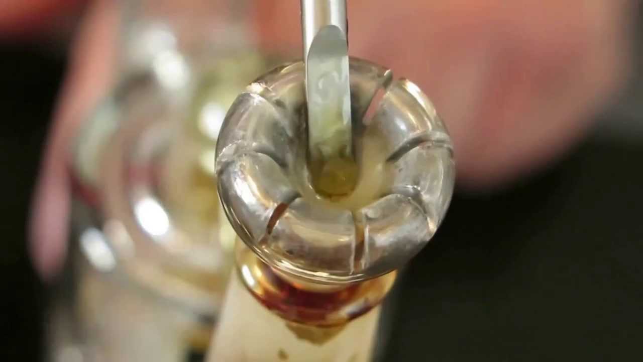 Dabbing The Clear Concentrate On Daisy Domeless Quartz Nail by C2 Custom Creations - DABFARM.COM