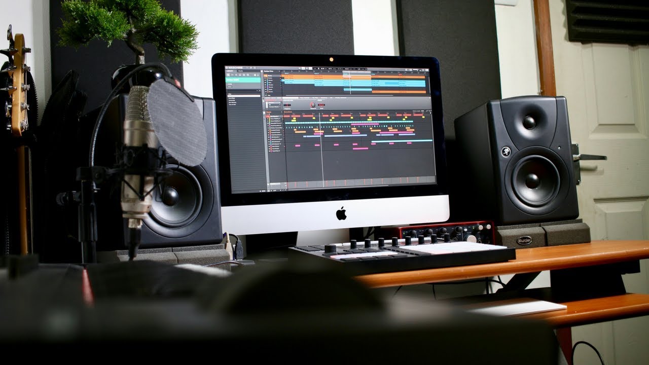 How To Turn Your Bedroom Into A Home Studio (2018)
