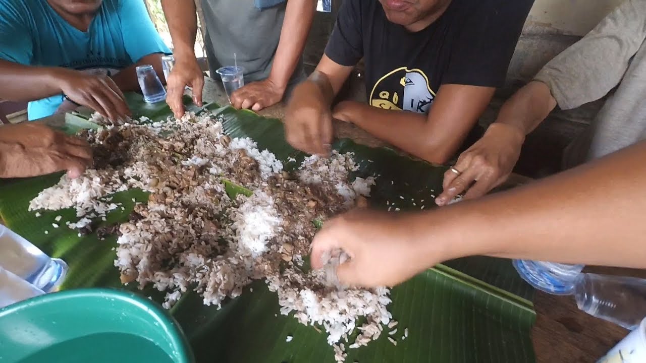 Makan Enak Saksang Babi Masak Ramai ramai Part2