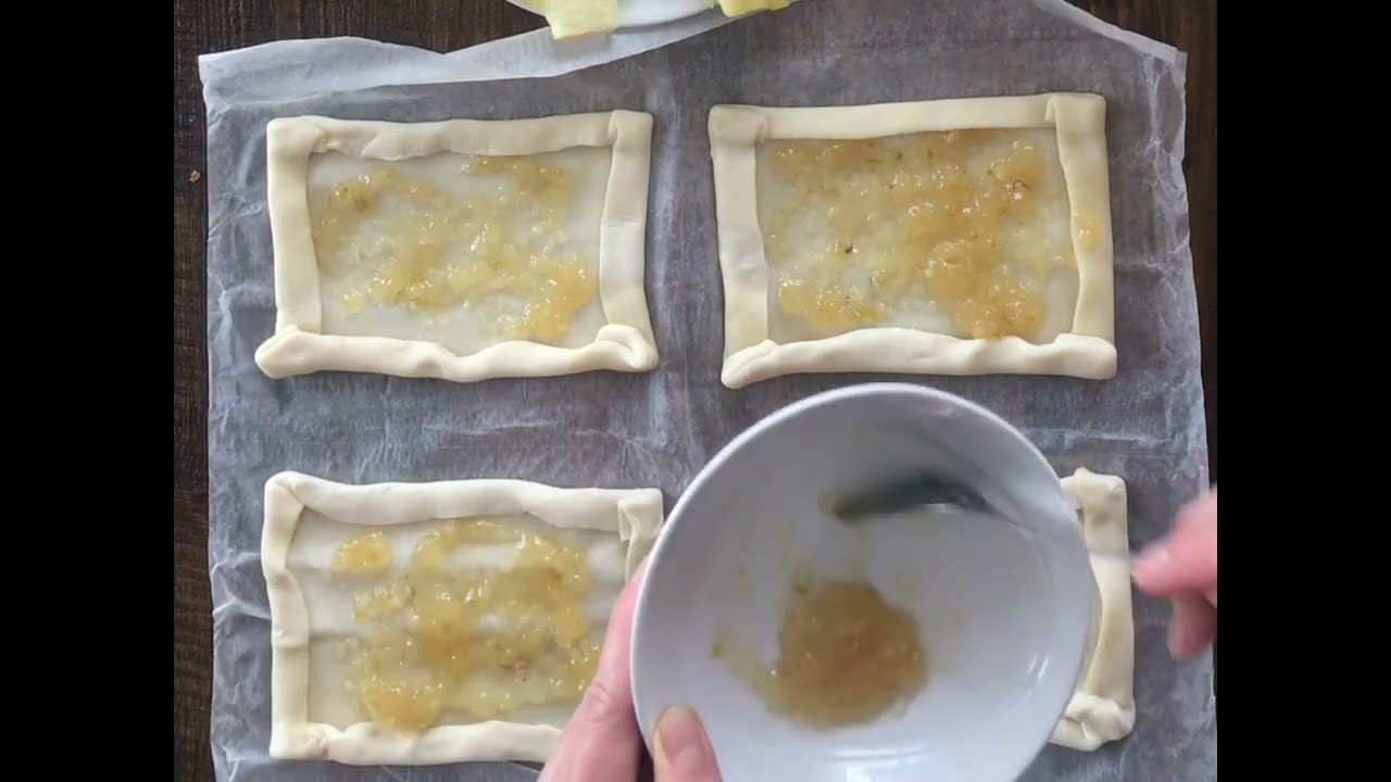 SFOGLIATINE DI MELE E CANNELLA