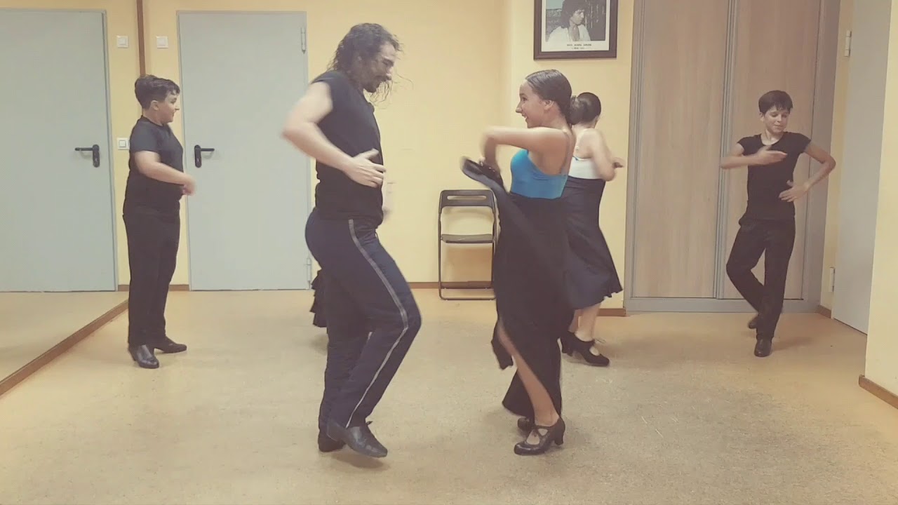 SALSA & FLAMENCO (La vida es un Carnaval)
Tributo a Celia Cruz desde nuestra escuela