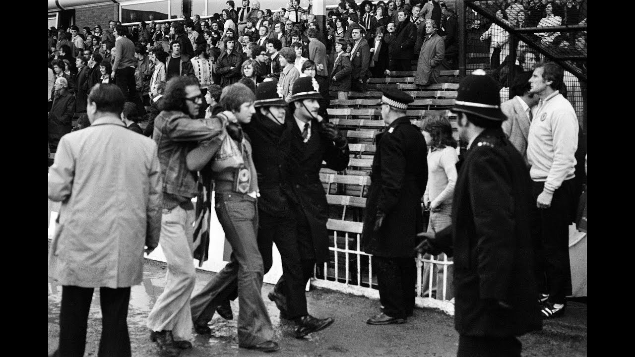 Aston Villa 2 Rangers 0 (Abandoned) - 9th Oct 1976