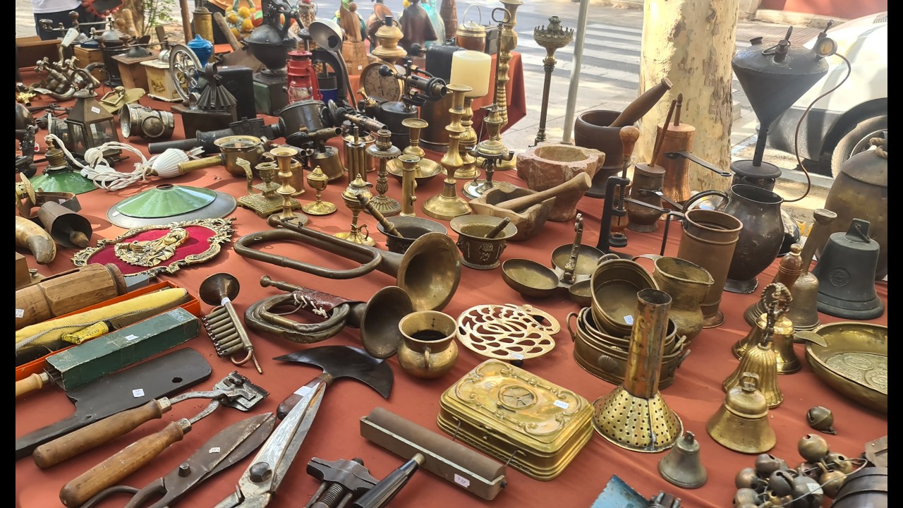 جولة جديدة في سوق التحف القديمة والنادرة  باسبانيا الجزءNuevo Tour por el mercado de antigüedades1