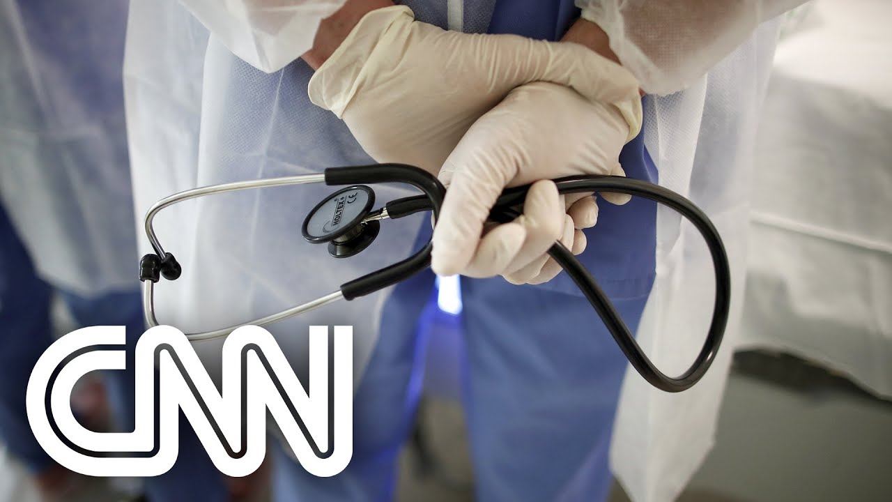 Profissionais da saúde relatam exaustão após segunda onda da Covid-19 | CNN PRIME TIME