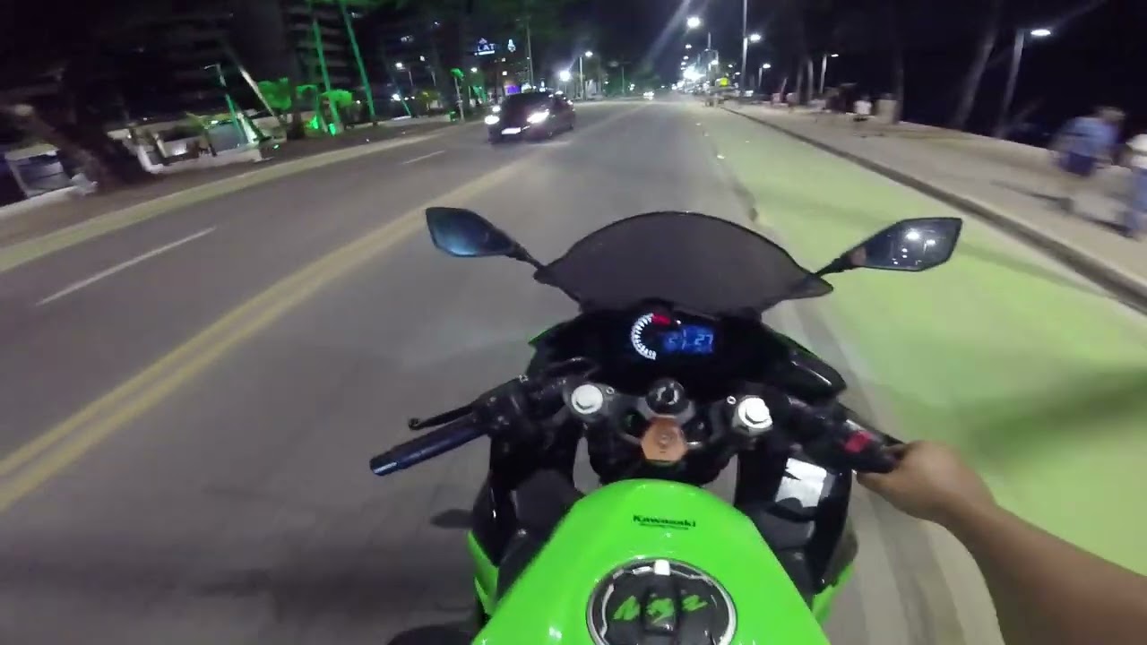 MACEIÓ DE NOITE DE MOTO - NINJA 400