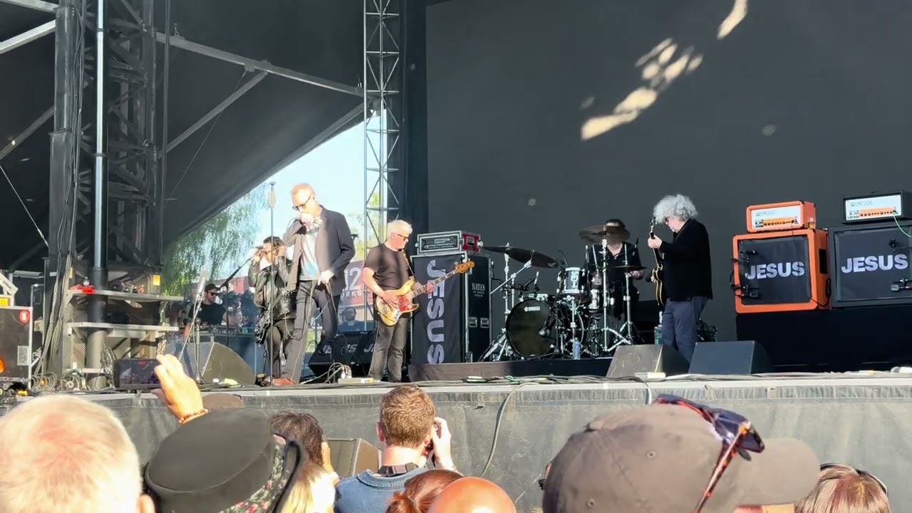 THE JESUS & MARY CHAIN  