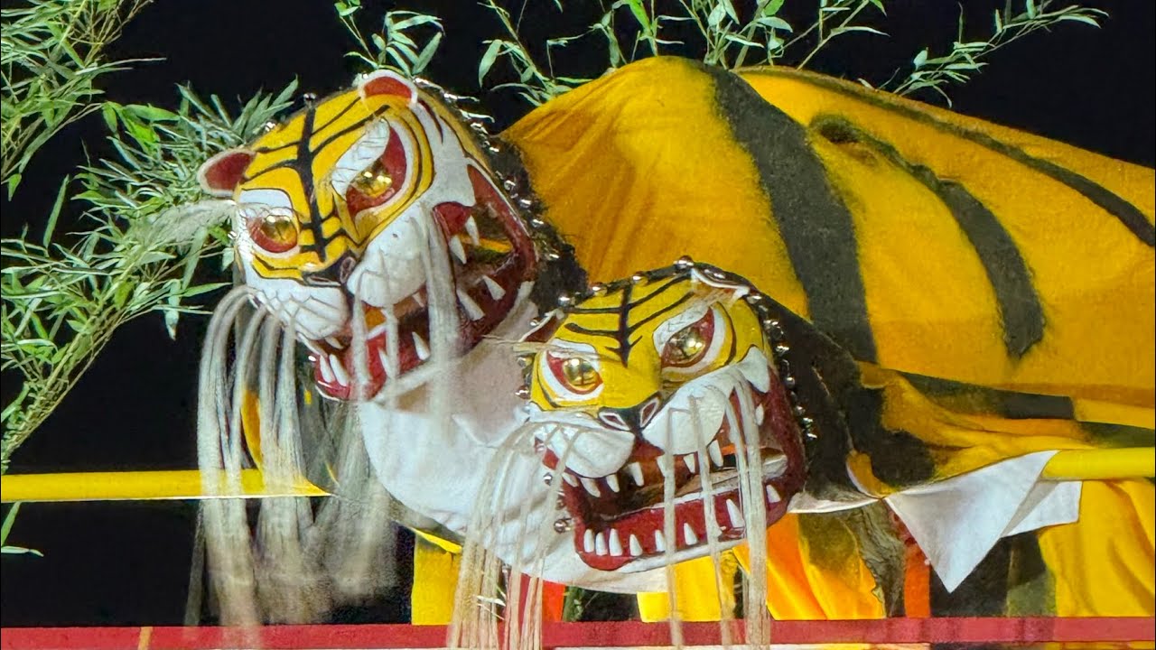 令和7年山田祭り　お祭り広場　山田境田虎舞