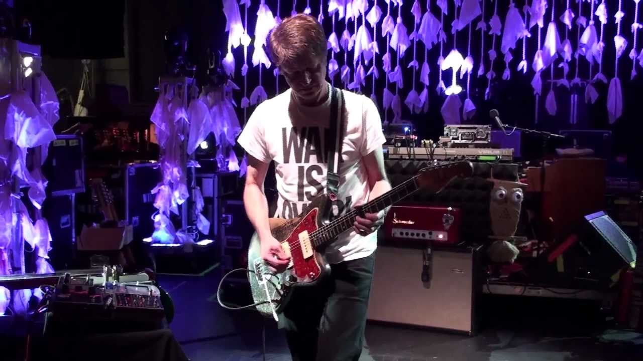Nels Cline plays the Pigtronix Philosopher's Tone with Wilco