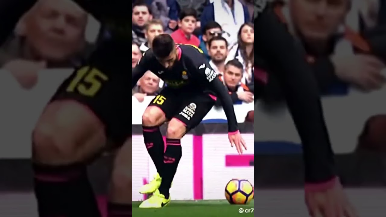 #ronaldo #cristianoronaldo #skills #motivation #football #fantasy #shorts #master #messi