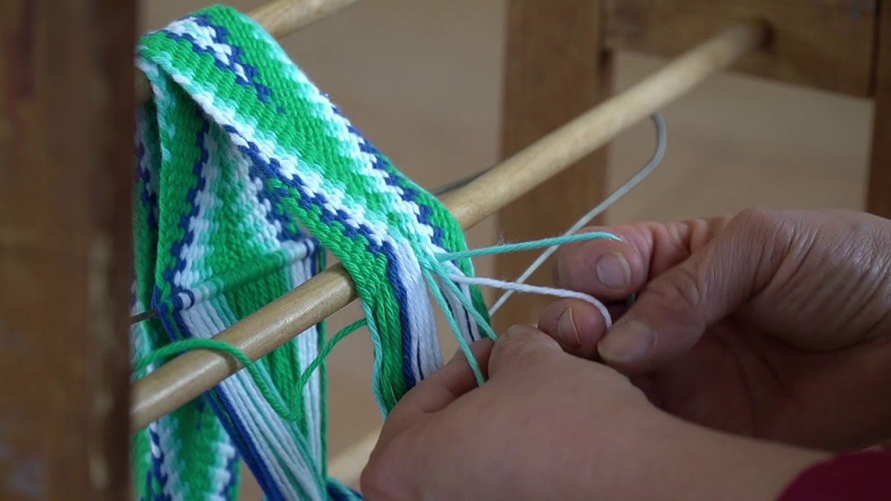 Fingerweaving | Marilyn Isaacs
