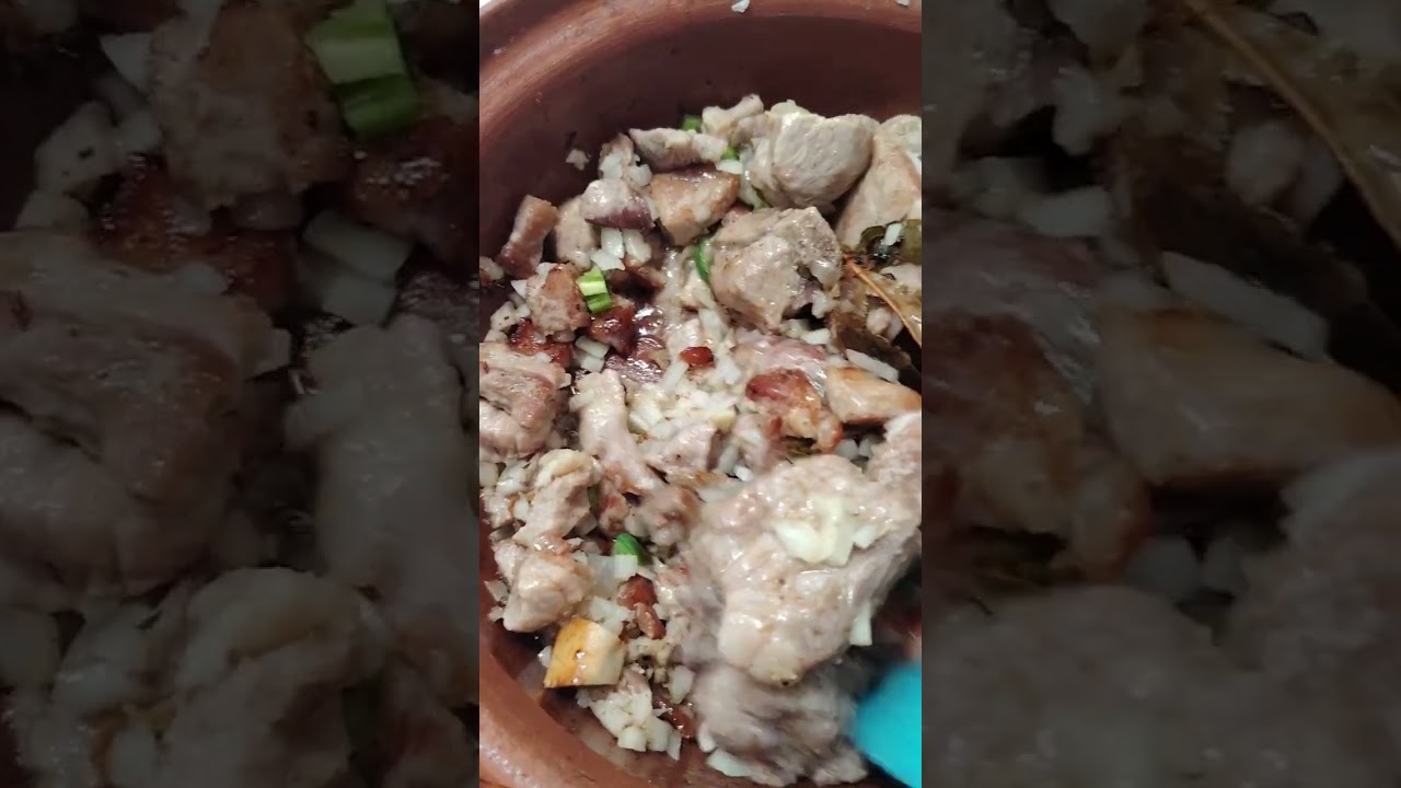Calabacitas con carne y costilla de puerco 